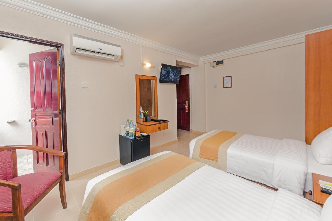 Champa Central Hotel Male Bagian luar foto