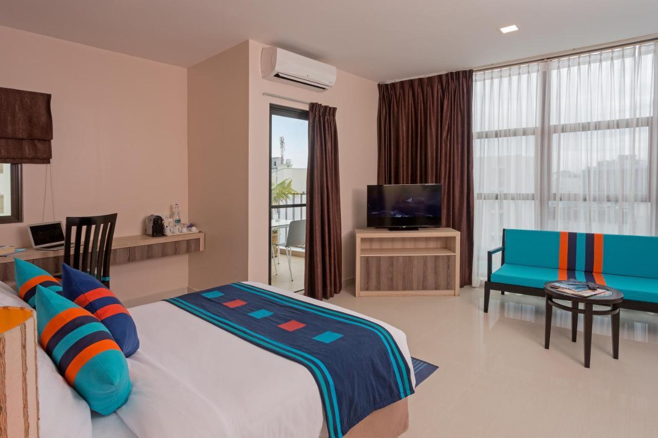 Champa Central Hotel Male Bagian luar foto
